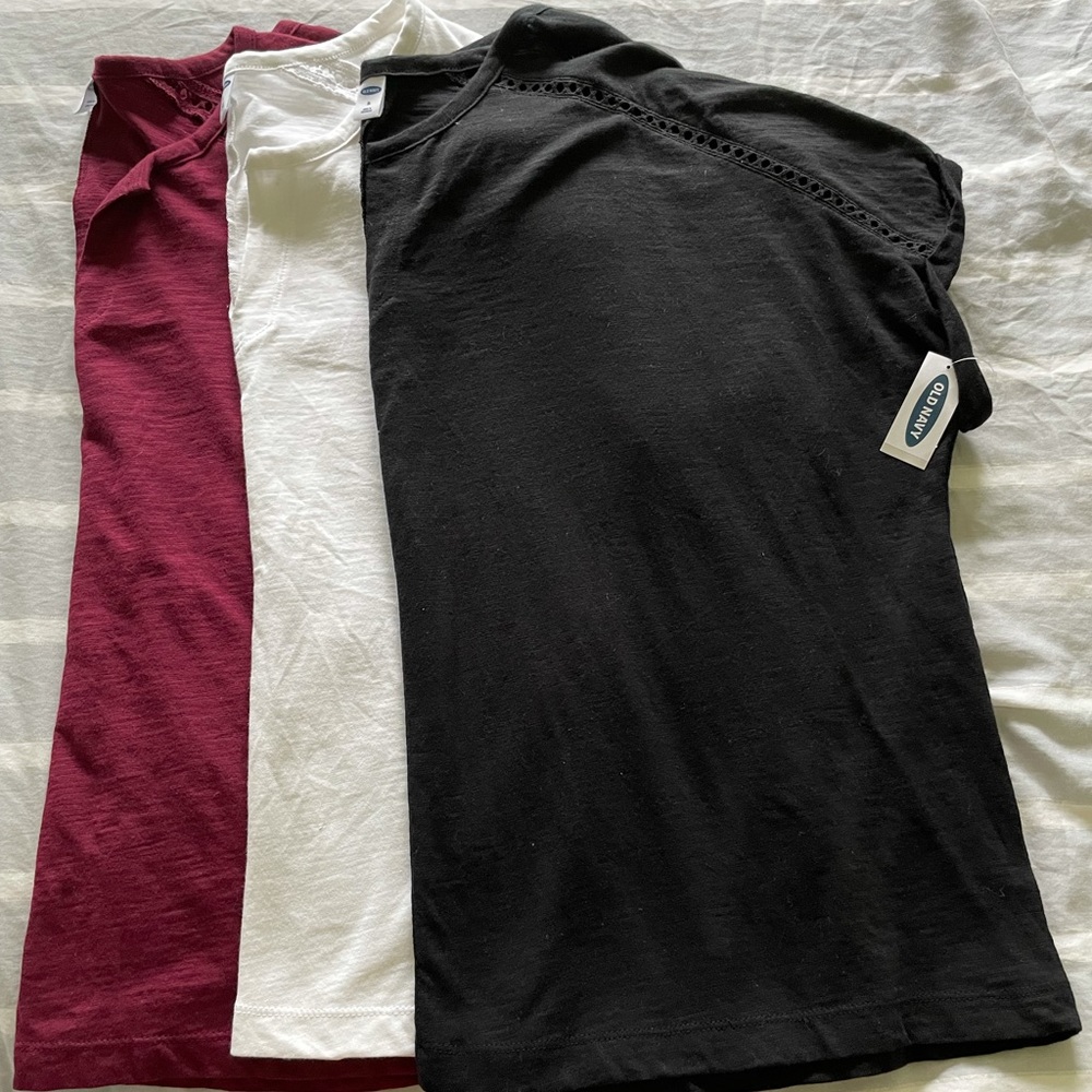 Old Navy. BNWT lot of 3 tops
